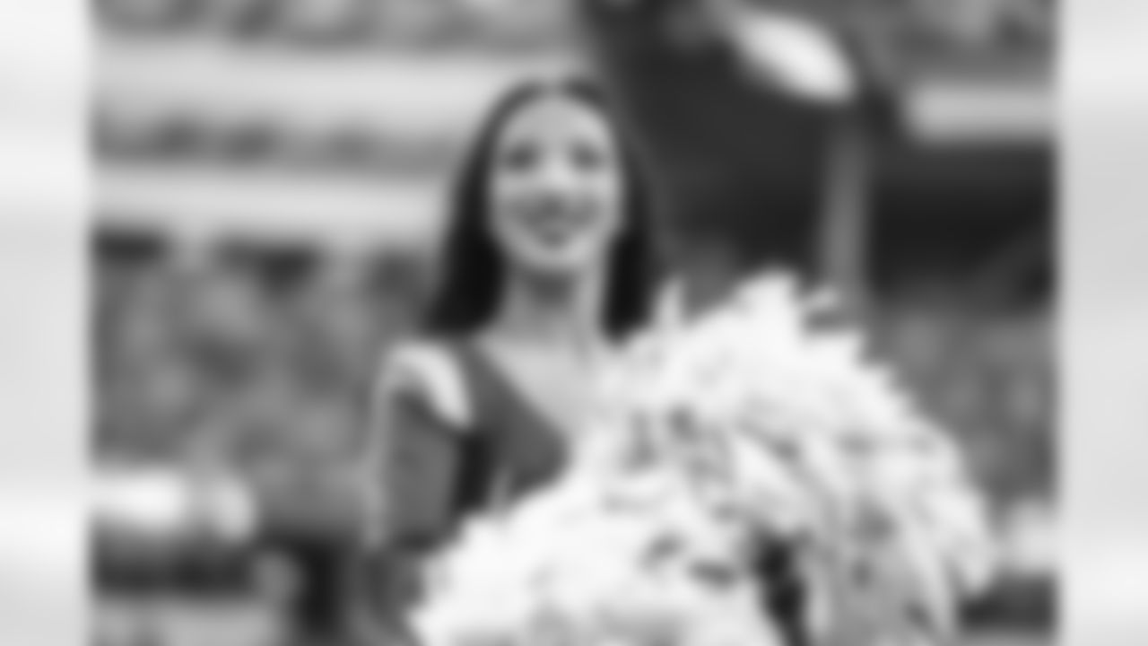 The Los Angeles Rams take on the Detroit Lions in week 15 of the 2025 NFL regular season.