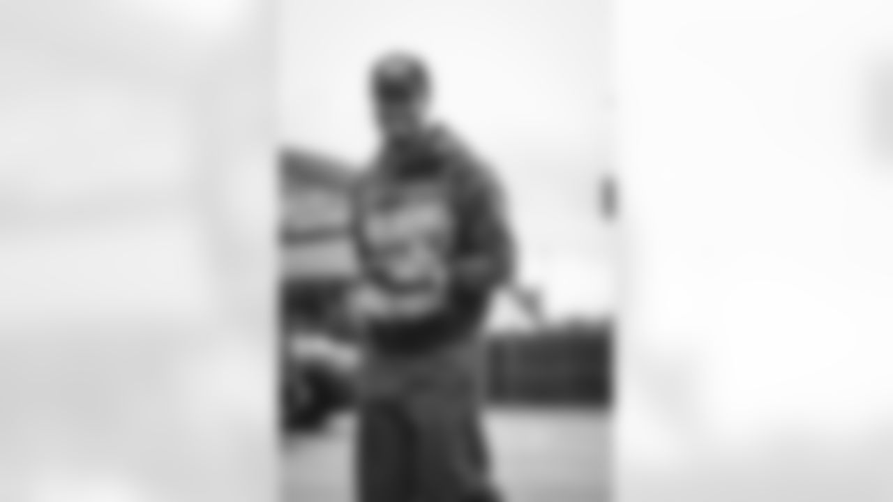 37 S Quentin Lake arrives at SoFi Stadium for today's game vs. the Cardinals