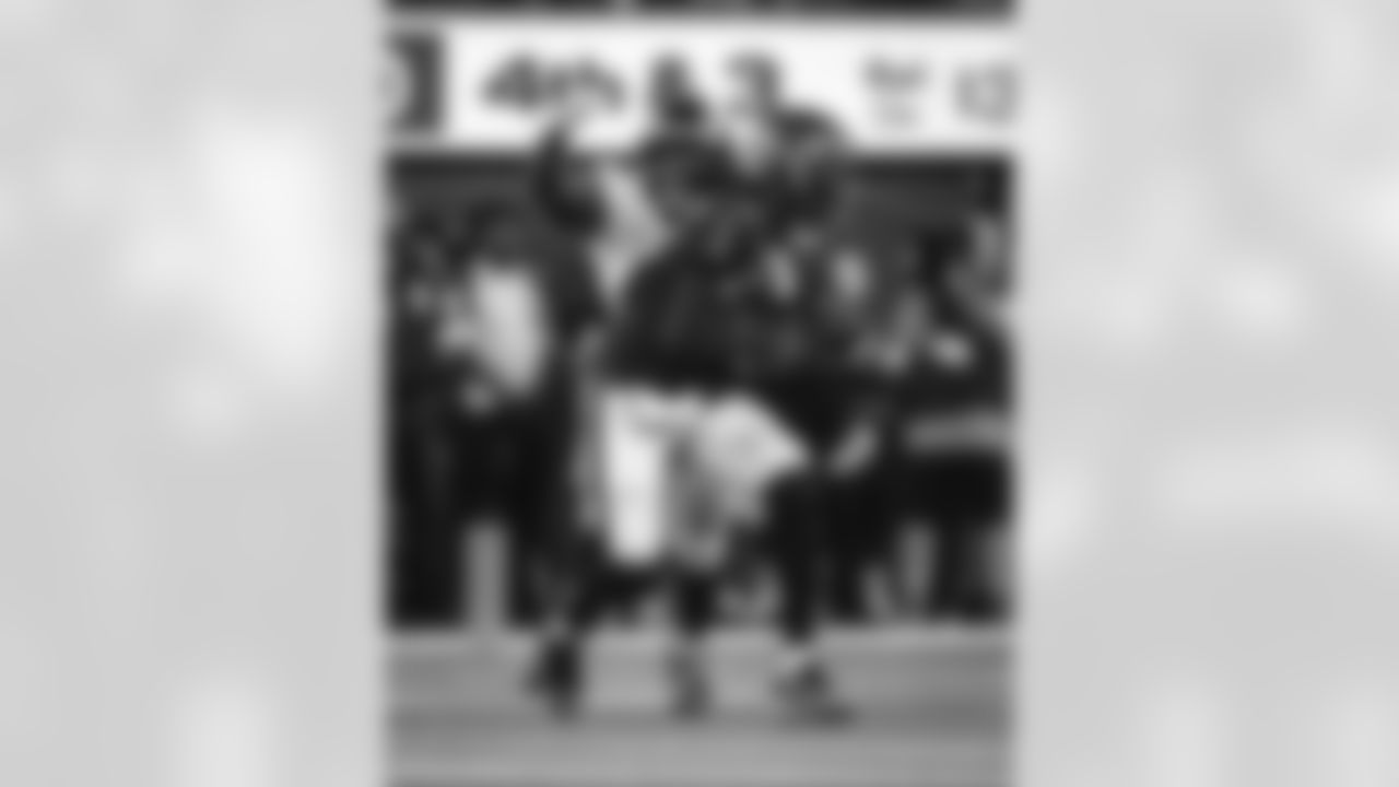 The Los Angeles Rams take on the Tampa Bay Buccaneers in week 12 of the 2025 NFL regular season.