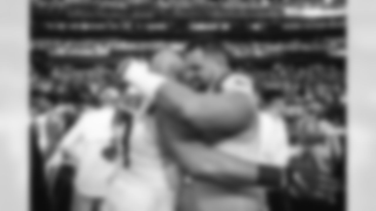 The Los Angeles Rams take on the Cincinnati Bengals in Super Bowl LVI of the 2021 NFL Playoffs.