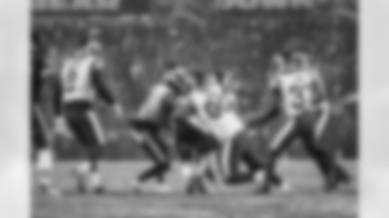 The Los Angeles Rams take on the Chicago Bears in the divisional round of the 2025 NFL post season.