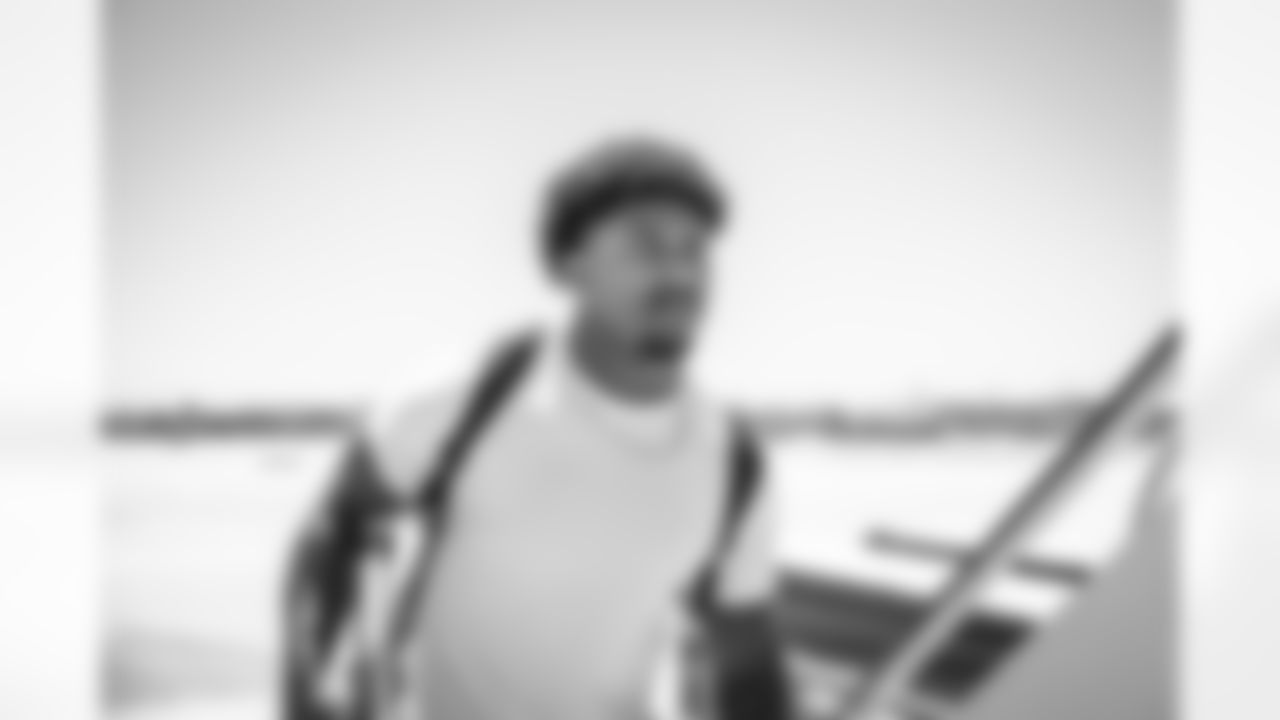 E_TOW22198