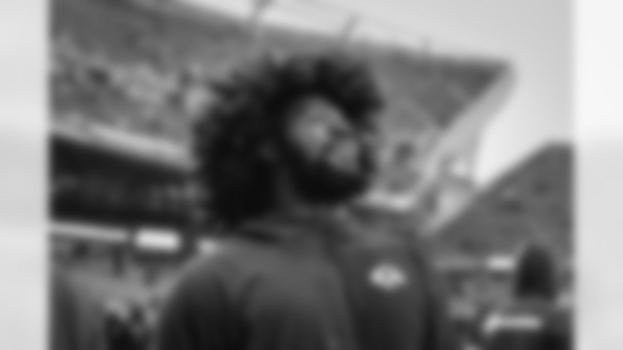 The Los Angeles Rams take on the Chicago Bears in the divisional round of the 2025 NFL post season.