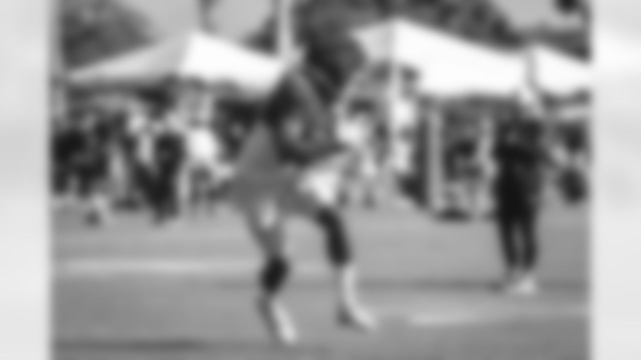 E_TOW01498