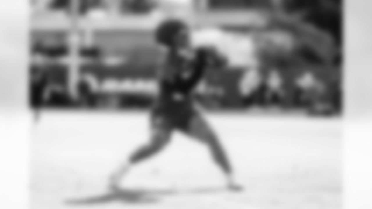 E_260101_Regular_Season_Week18_Practice_BT_003040066