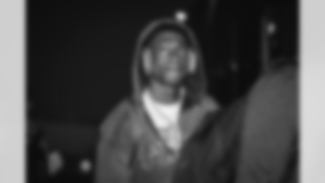 E_251217_Regular_Season_Week_16_Travel_BT_0021