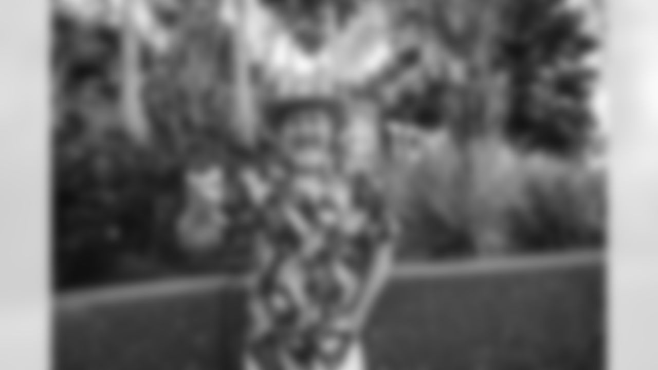 The Los Angeles Rams take on the New Orleans Saints in week 9 of the 2025 NFL regular season.