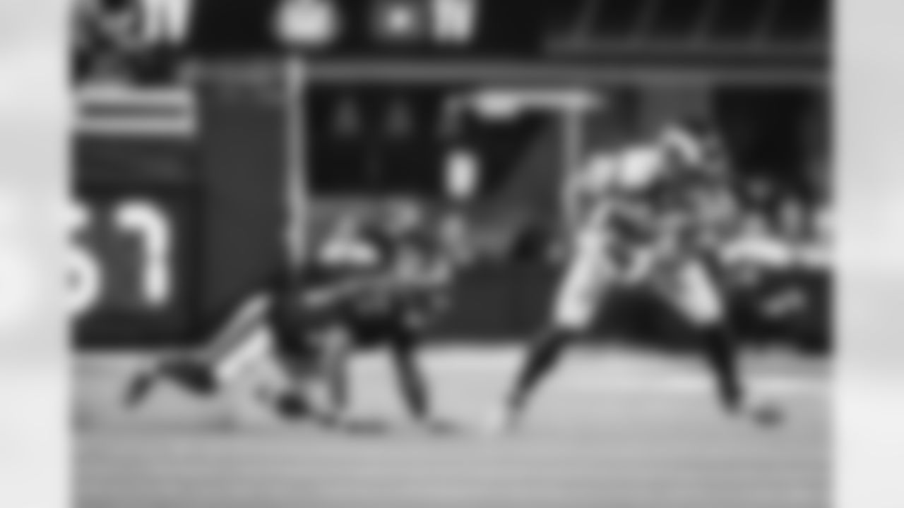 The Los Angeles Rams take on the Tampa Bay Buccaneers in week 12 of the 2025 NFL regular season.