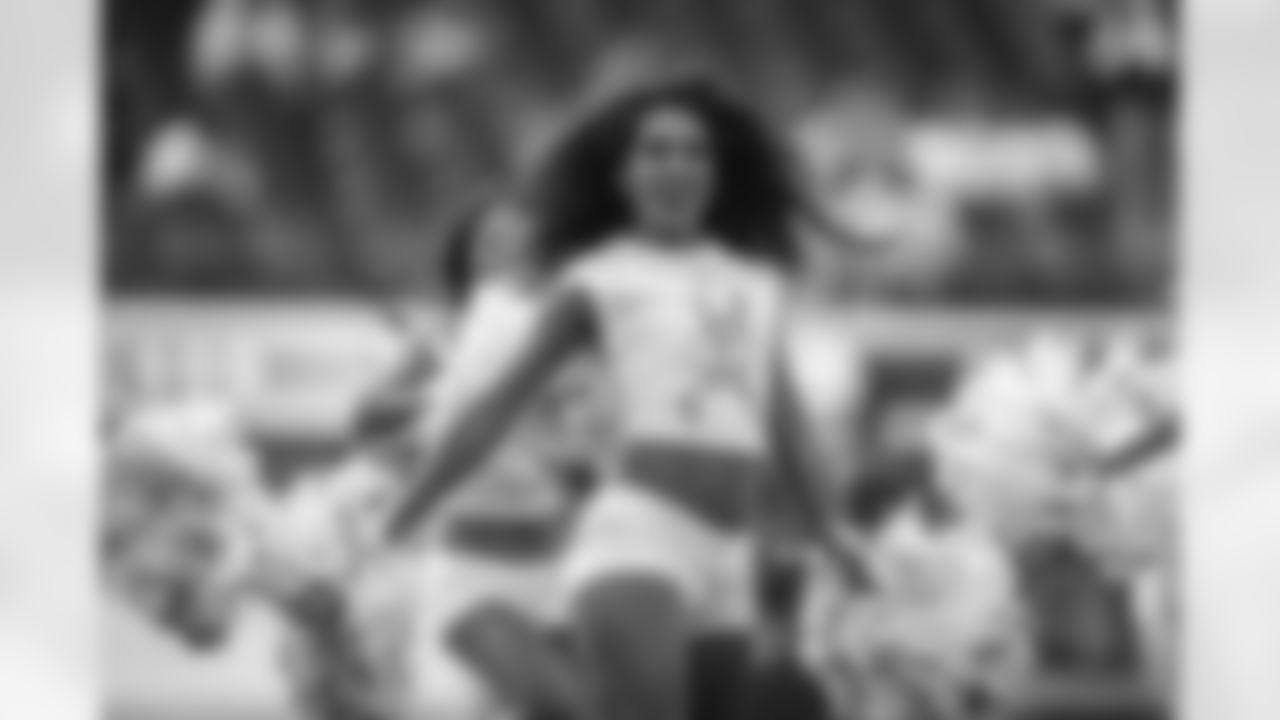 The Los Angeles Rams take on the New Orleans Saints in week 9 of the 2025 NFL regular season.