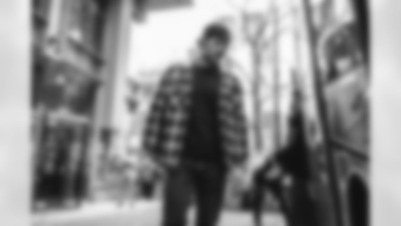 9 QB Matthew Stafford travels to Bank of America Stadium for Wild Card matchup vs. Panthers