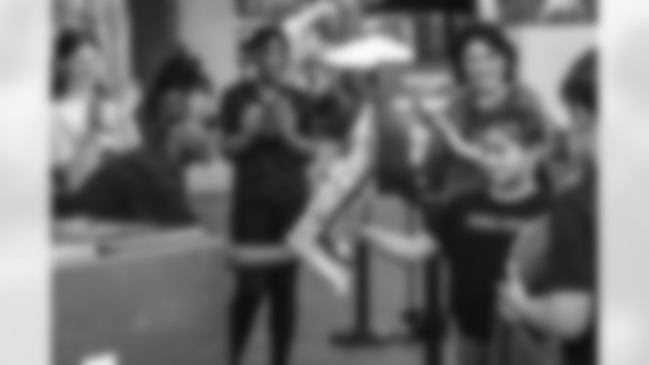 E_260115_Experiential_Playoff_Activation_AD_0122