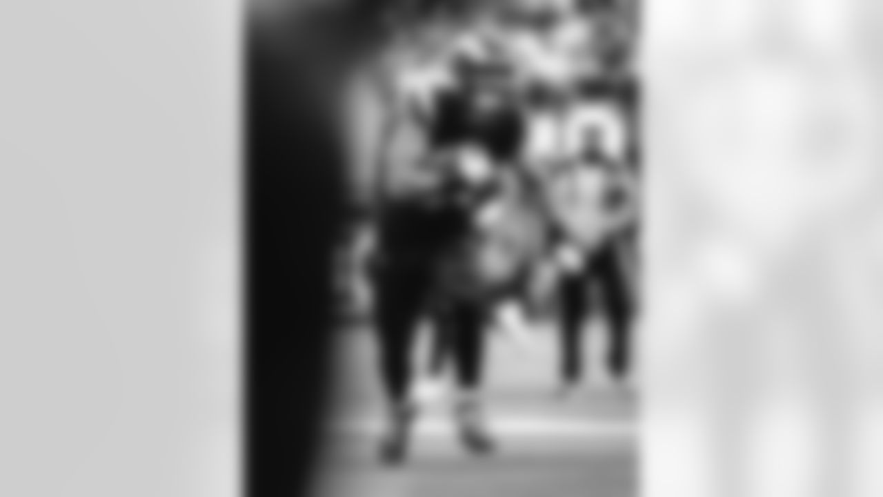 The Los Angeles Rams take on the Seattle Seahawks in week 10 of the 2025 NFL regular season.