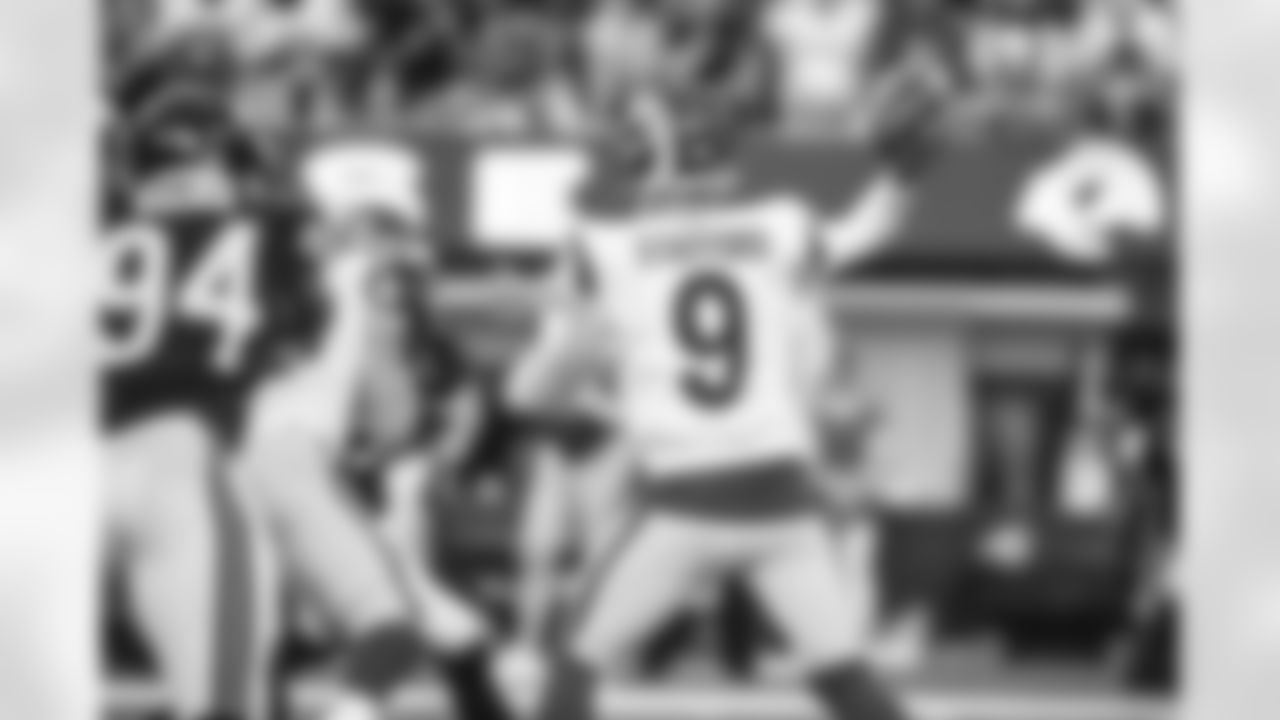 Quarterback (9) Matthew Stafford of the Los Angeles Rams passes the ball against the Chicago Bears during the Rams 34-14 victory in an NFL Week 1 game, Sunday, September 12, 2021, in Inglewood, Calif. (Jeff Lewis/LA Rams)
