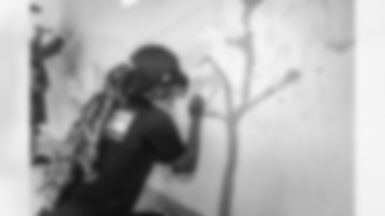 E_250606_1151_City_Year_Beautification_21633