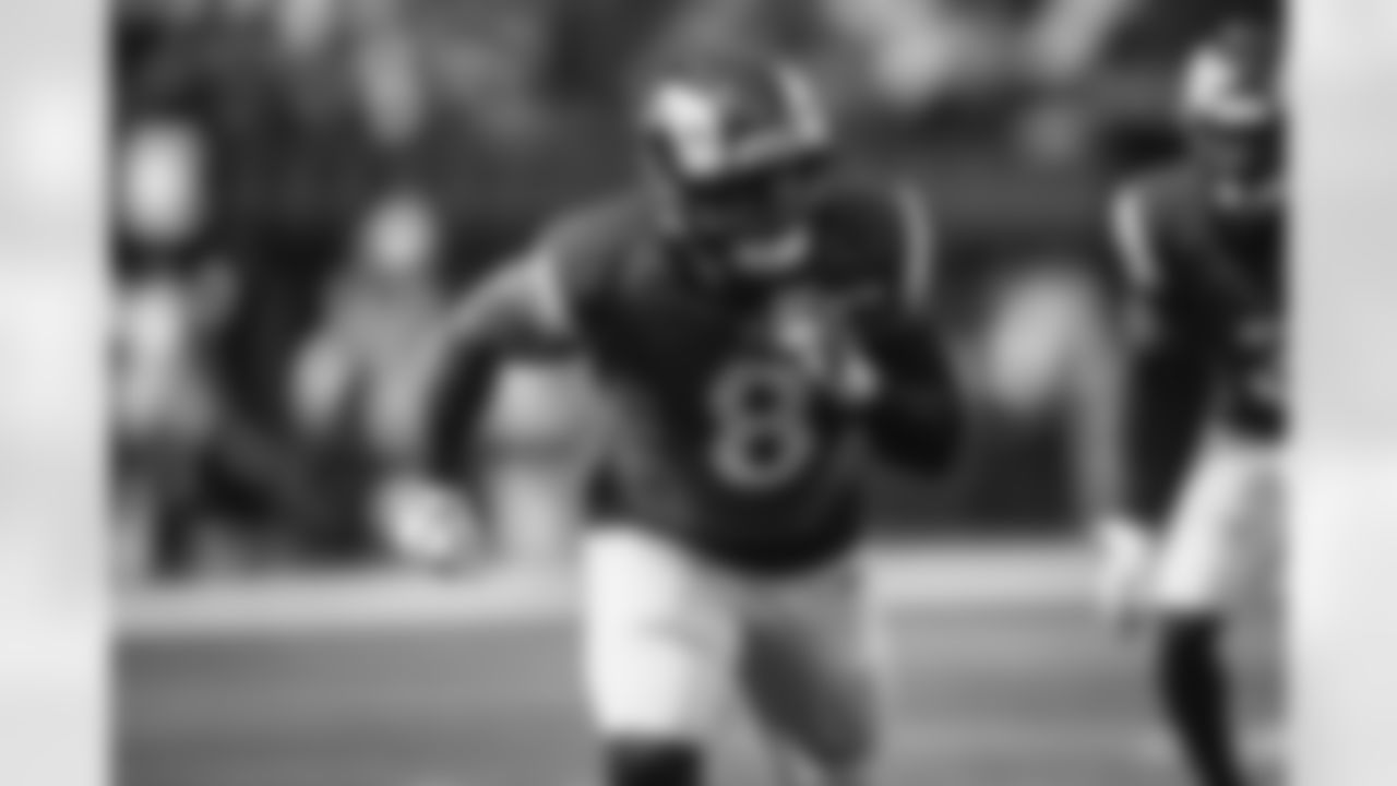 The Los Angeles Rams take on the New Orleans Saints in week 9 of the 2025 NFL regular season.