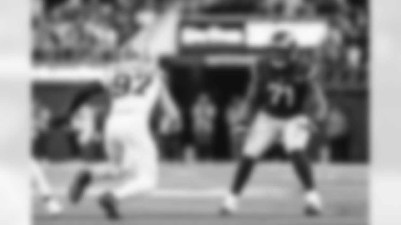 The Los Angeles Rams take on the Detroit Lions in week 15 of the 2025 NFL regular season.