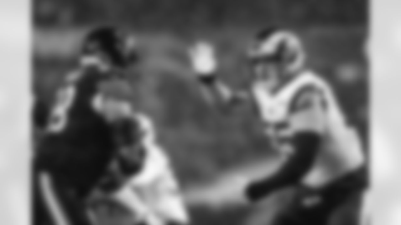 The Los Angeles Rams take on the Chicago Bears in the divisional round of the 2025 NFL post season.