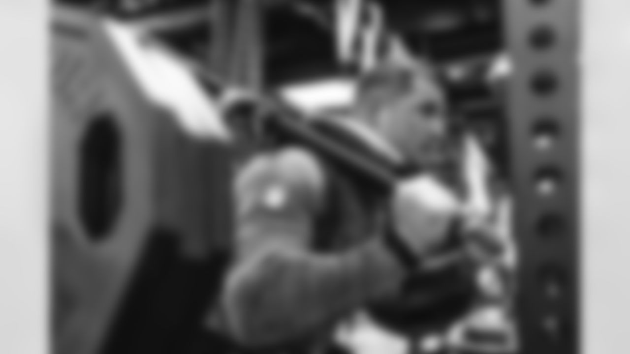 E_TOW13039