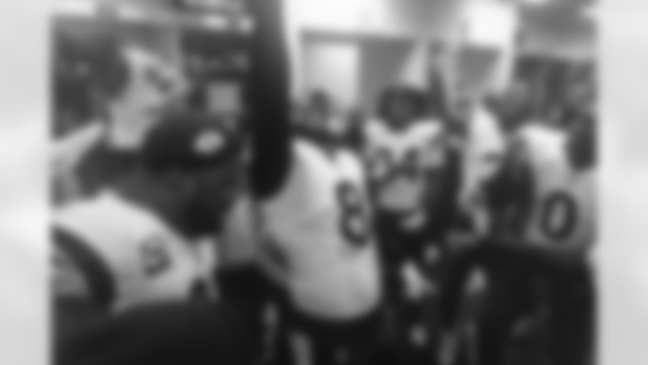 The Los Angeles Rams take on the Chicago Bears in the divisional round of the 2025 NFL post season.