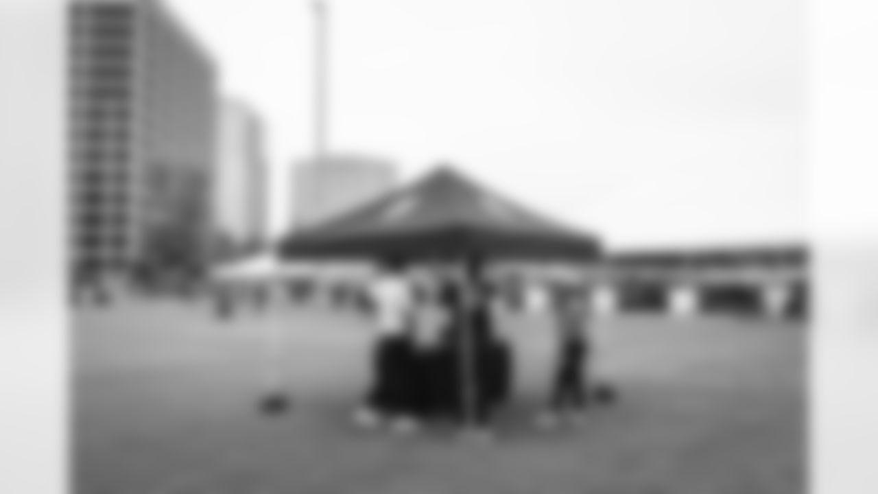 E_250914_Football_Meets_Football_Clinic_JM_0007
