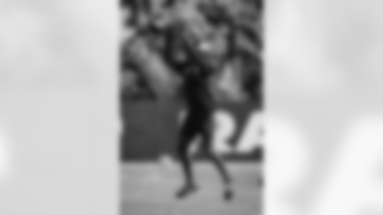 E_251030_Regular_Season_Week9_Practice_AD_0394