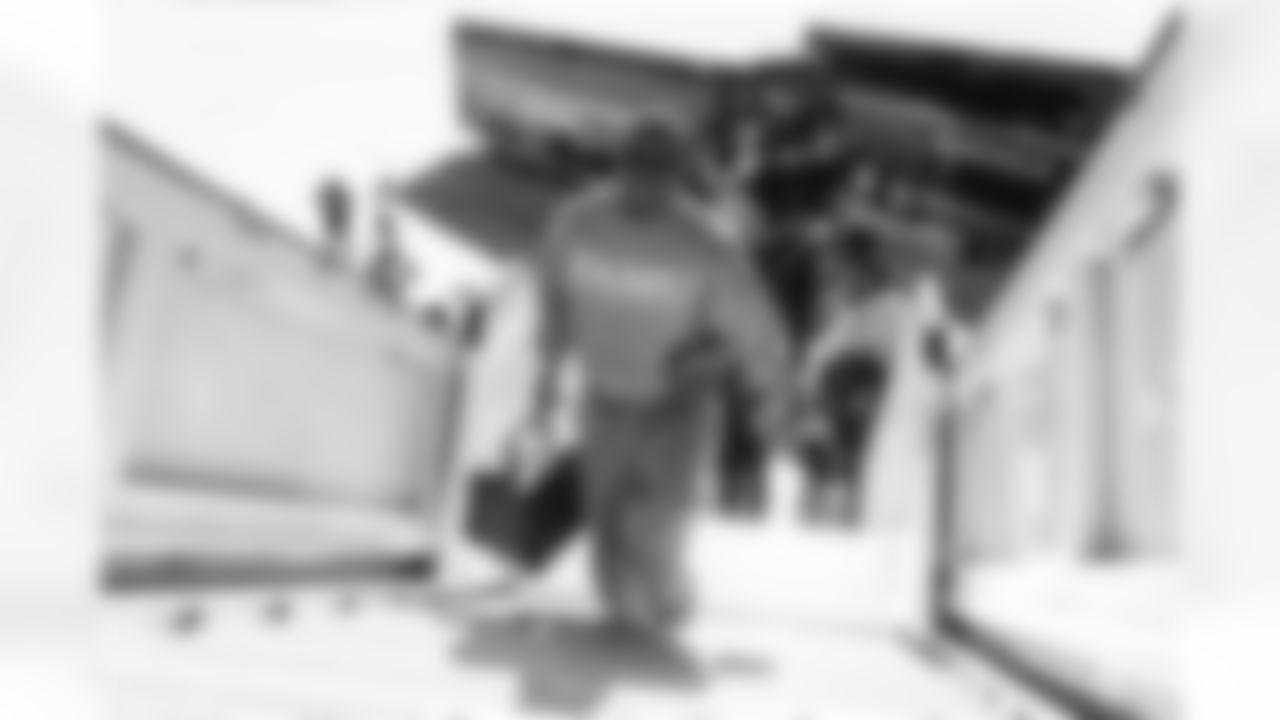 19 WR Xavier Smith travels to Atlanta for Monday Night Football vs. Falcons