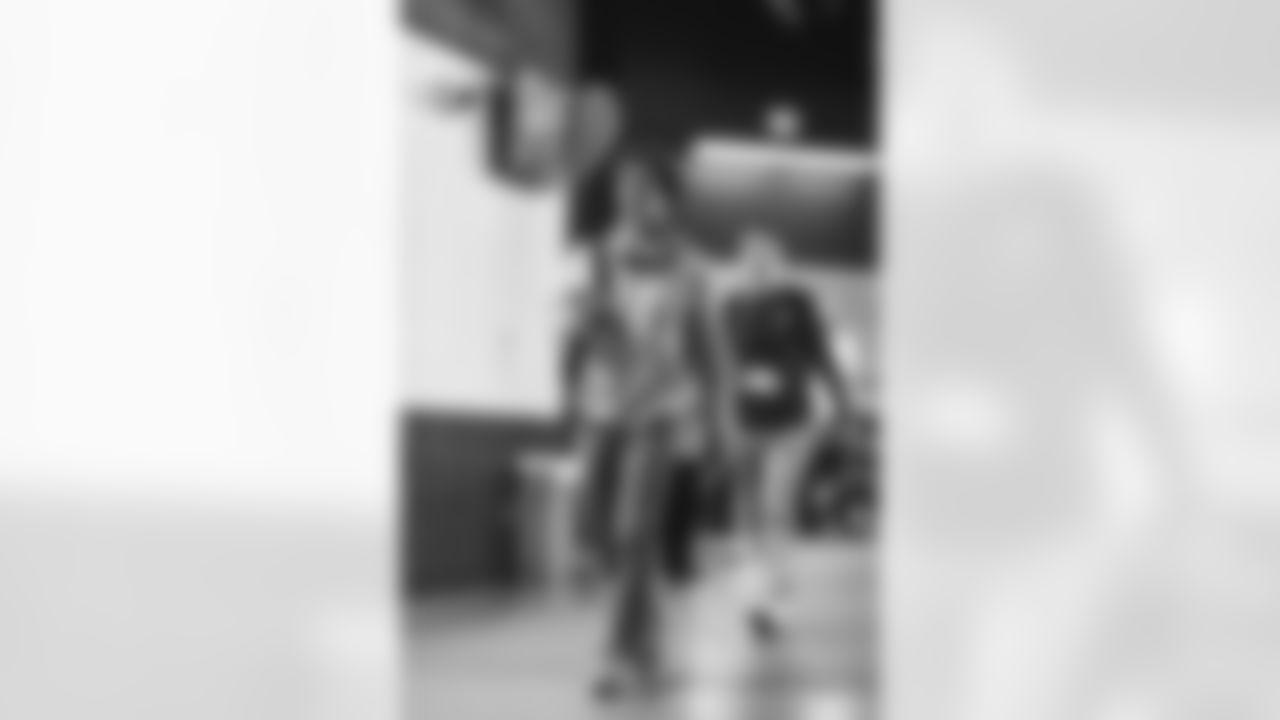 13 QB Stetson Bennett IV arrives at Levi's Stadium for today's matchup against the 49ers