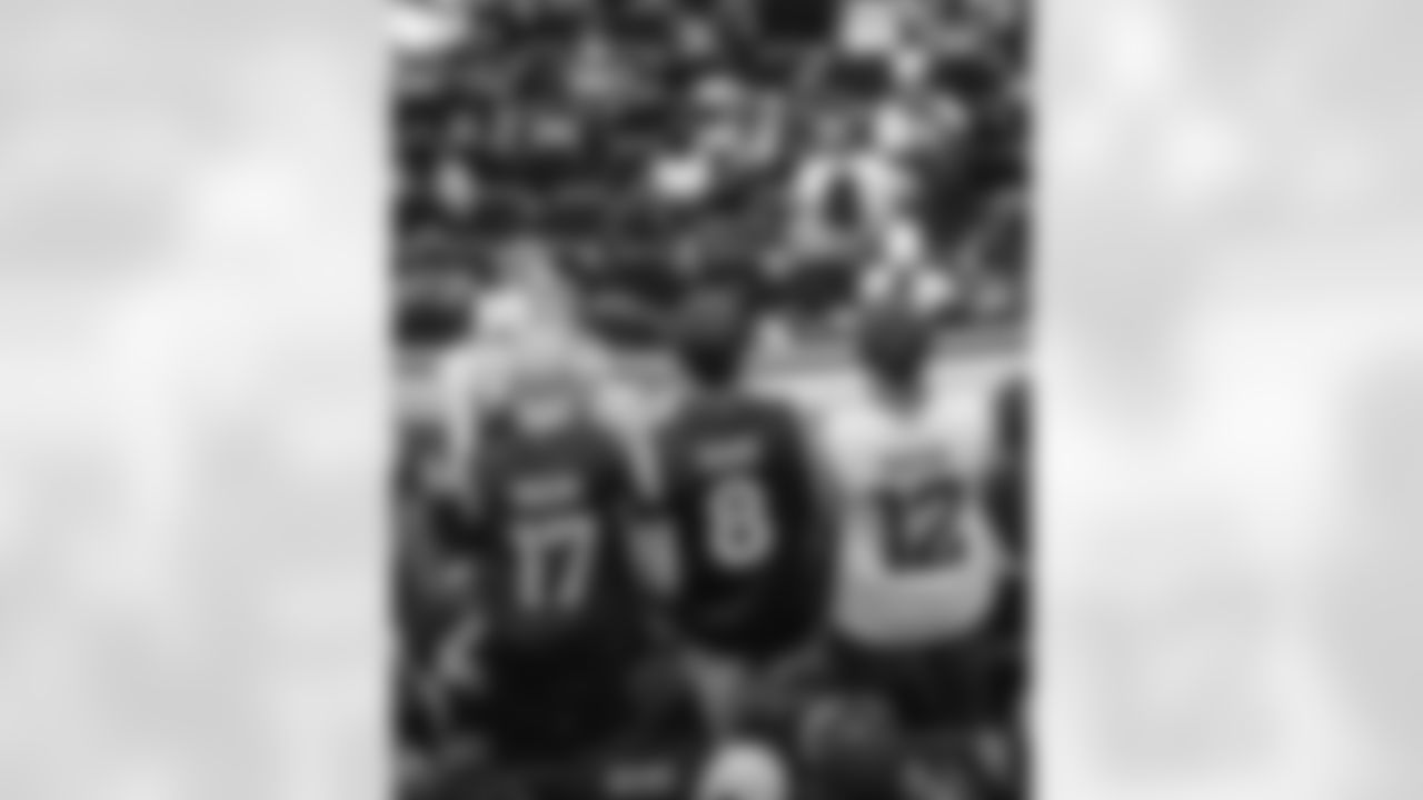 The Los Angeles Rams take on the Detroit Lions in week 15 of the 2025 NFL regular season.