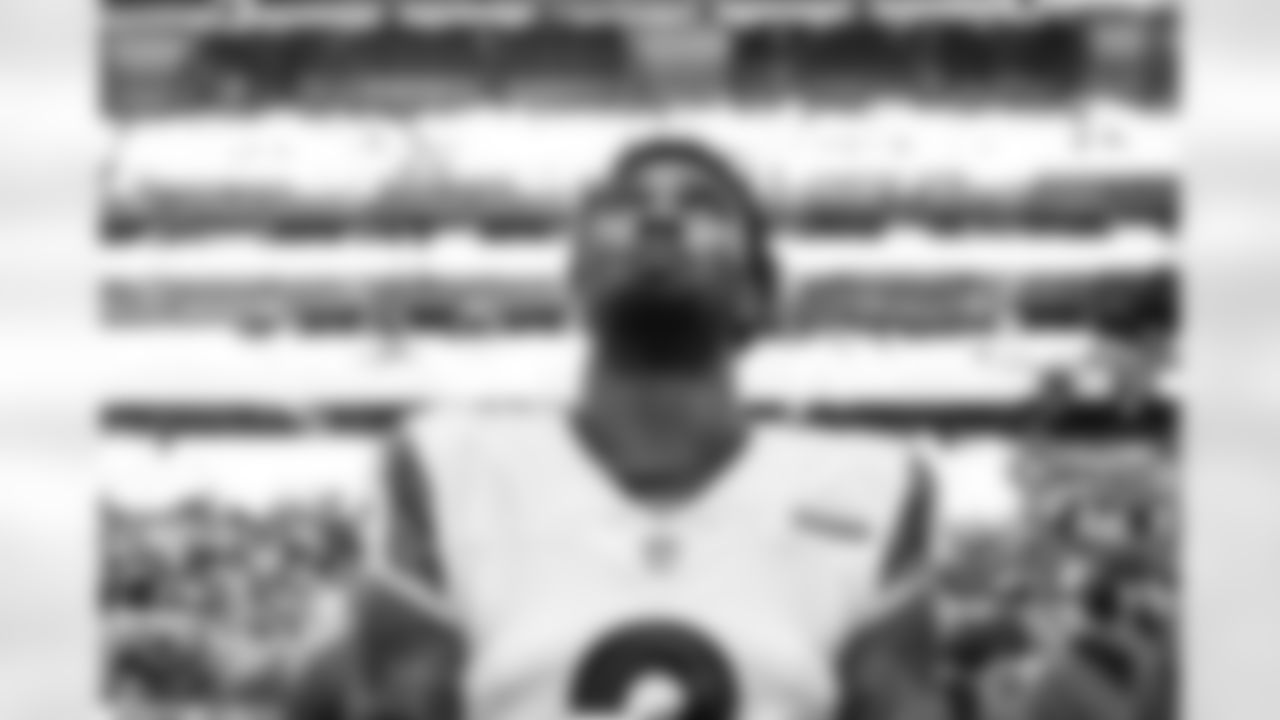 The Los Angeles Rams take on the Arizona Cardinals in week 14 of the 2025 NFL regular season.