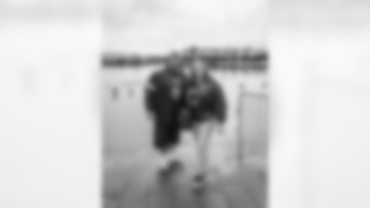 The Los Angeles Rams take on the Arizona Cardinals in week 18 of the 2025 NFL regular season.