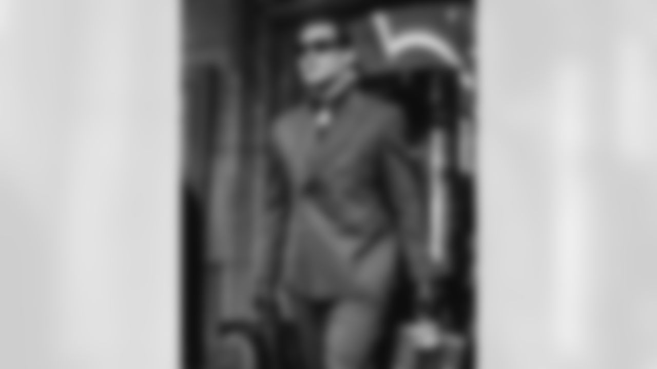 The Los Angeles Rams take on the Chicago Bears in the divisional round of the 2025 NFL post season.