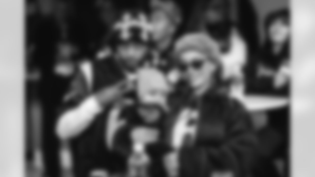 6lack in the Rams House