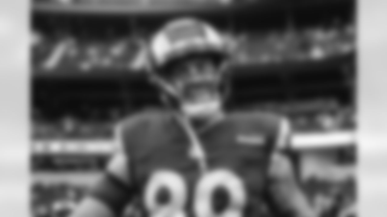 The Los Angeles Rams take on the Arizona Cardinals in week 18 of the 2025 NFL regular season.