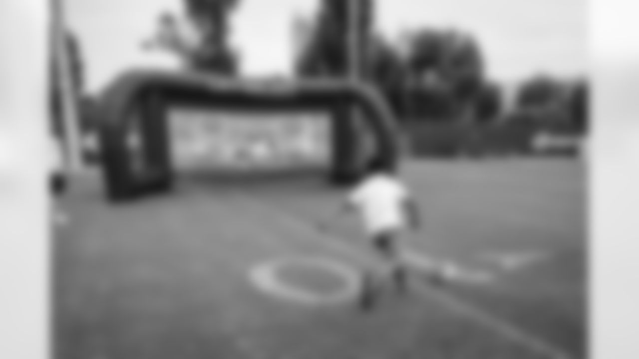 E_250914_Football_Meets_Football_Clinic_JM_0108