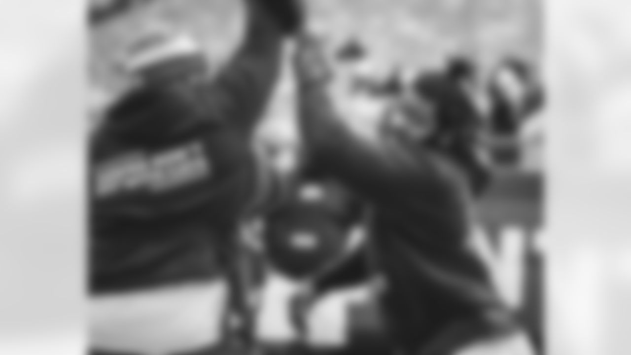 E_TOW27112