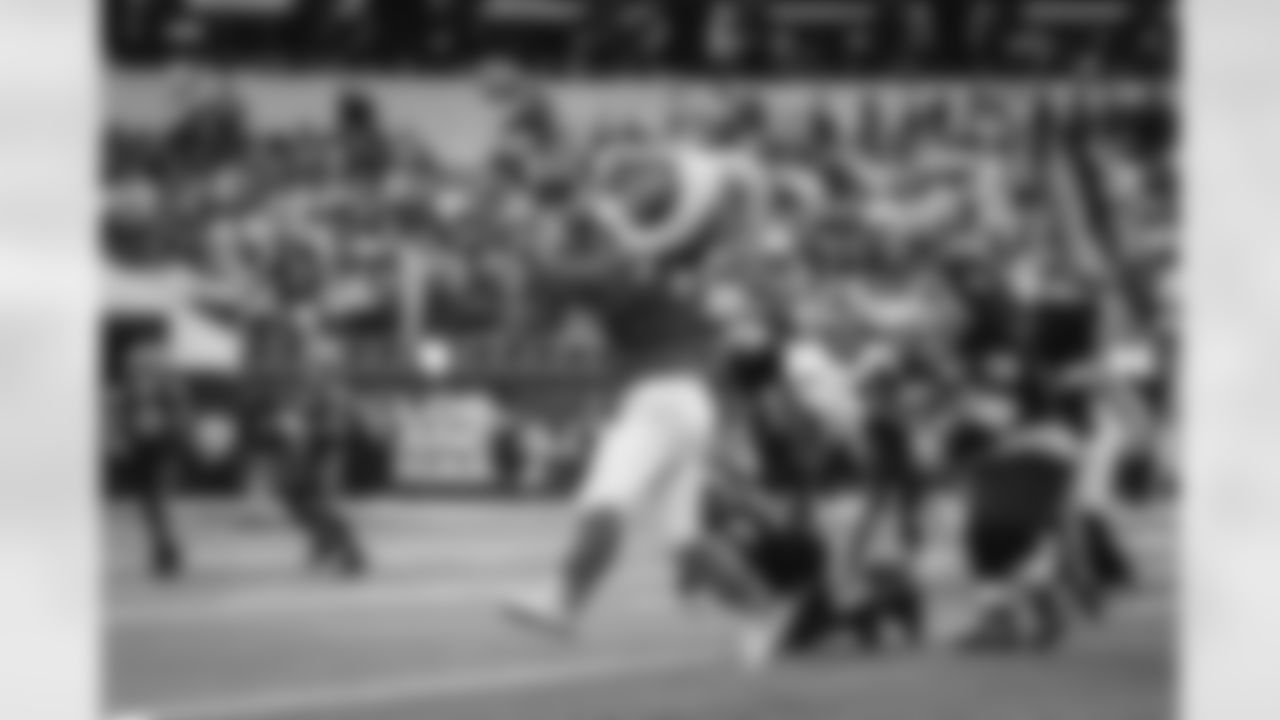 The Los Angeles Rams take on the Detroit Lions in week 15 of the 2025 NFL regular season.