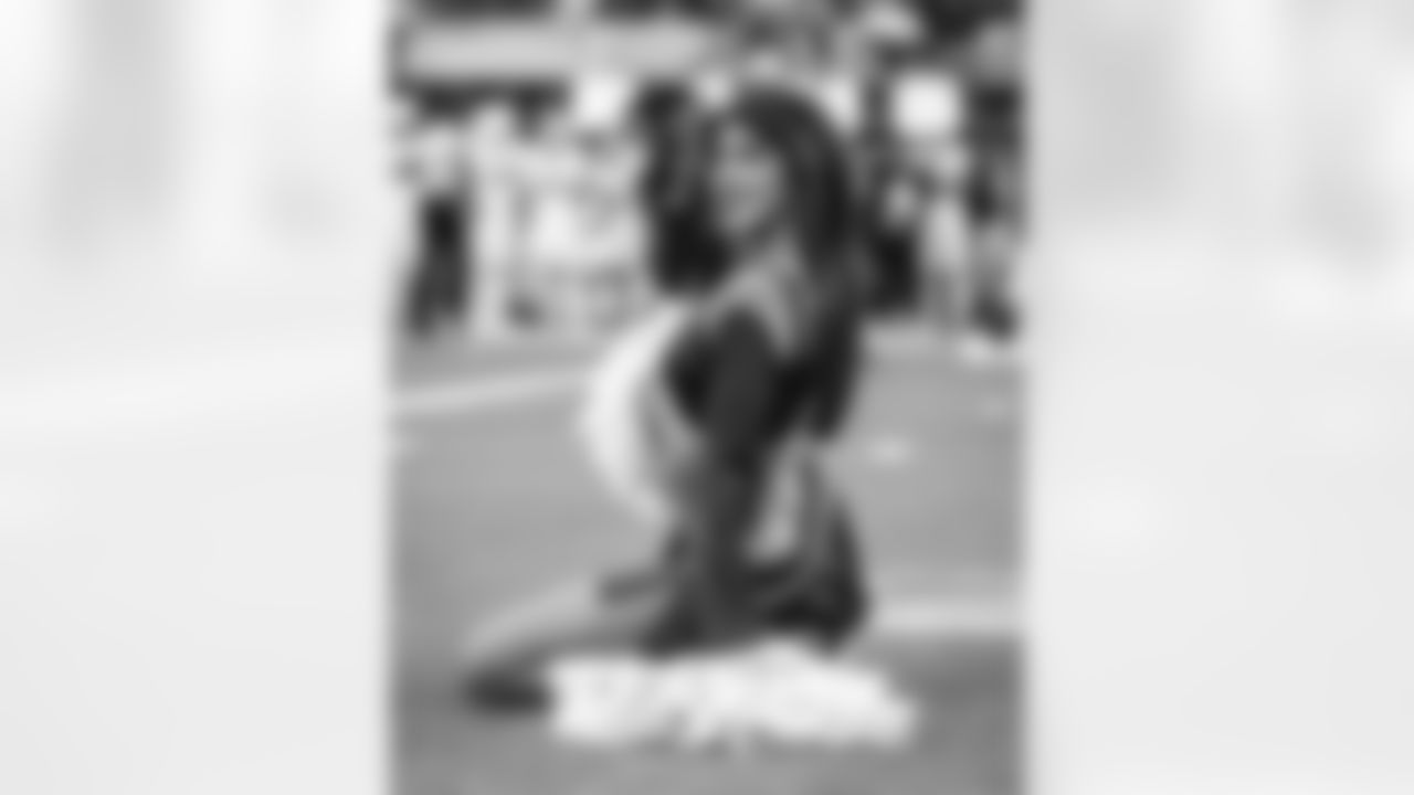 The Los Angeles Rams take on the Arizona Cardinals in week 18 of the 2025 NFL regular season.