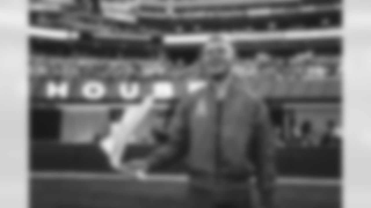 The Los Angeles Rams take on the Seattle Seahawks in Week 11 of the 2023 NFL Regular Season.