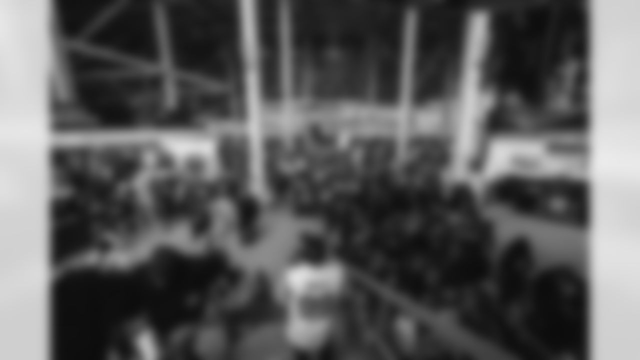 The Los Angeles Rams take on the Arizona Cardinals in week 18 of the 2025 NFL regular season.