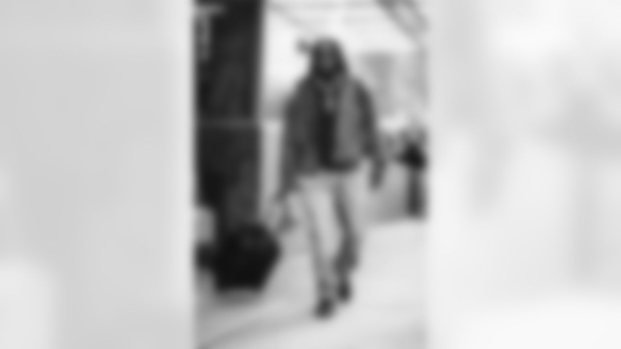 6 OLB Nick Hampton travels to Lumen Field for today's NFC Championship game against the Seahawks