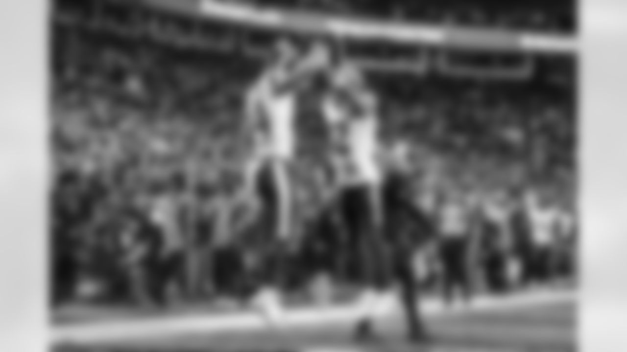 The Los Angeles Rams take on the Carolina Panthers in the wild card round of the 2025 NFL post season.