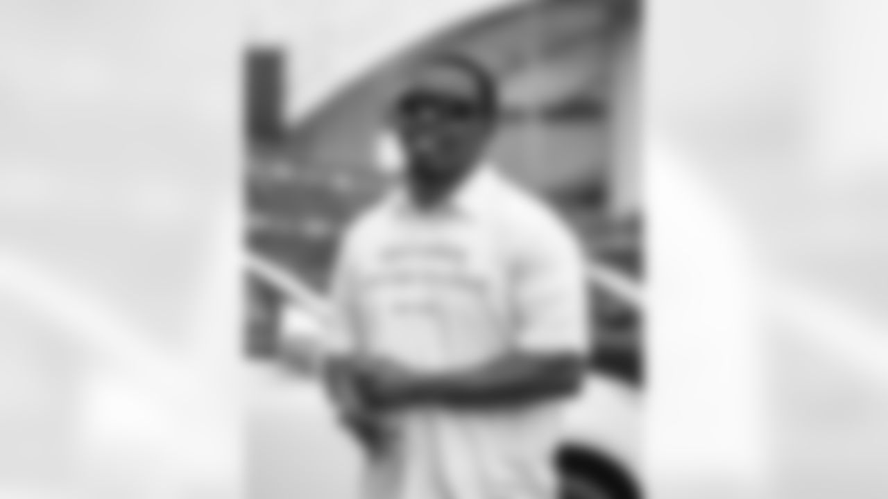 The Los Angeles Rams take on the Arizona Cardinals in week 18 of the 2025 NFL regular season.