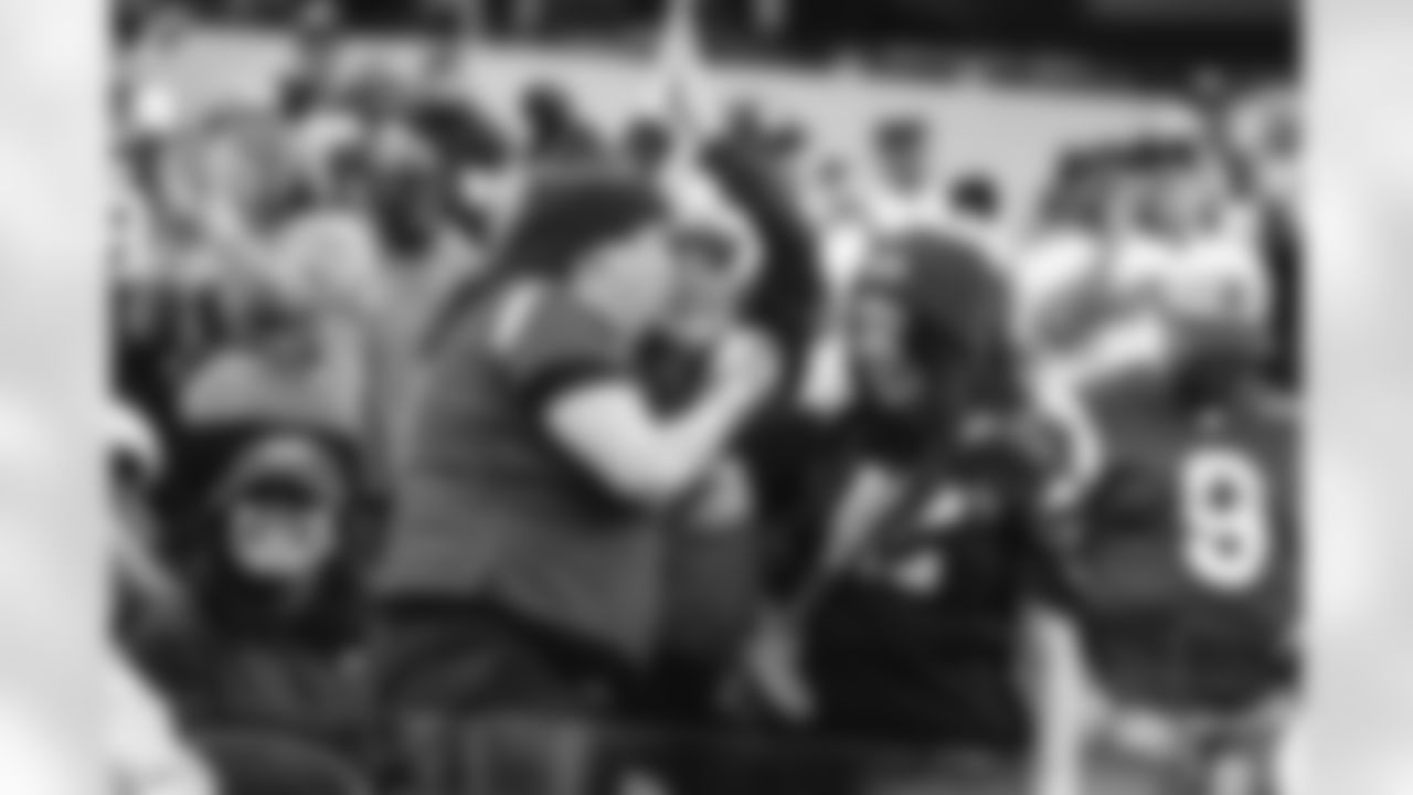 E_260104_Rams_vs_Cardinals_TE_494