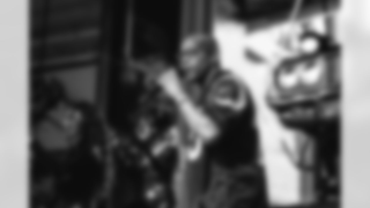 Warren G in the Rams house