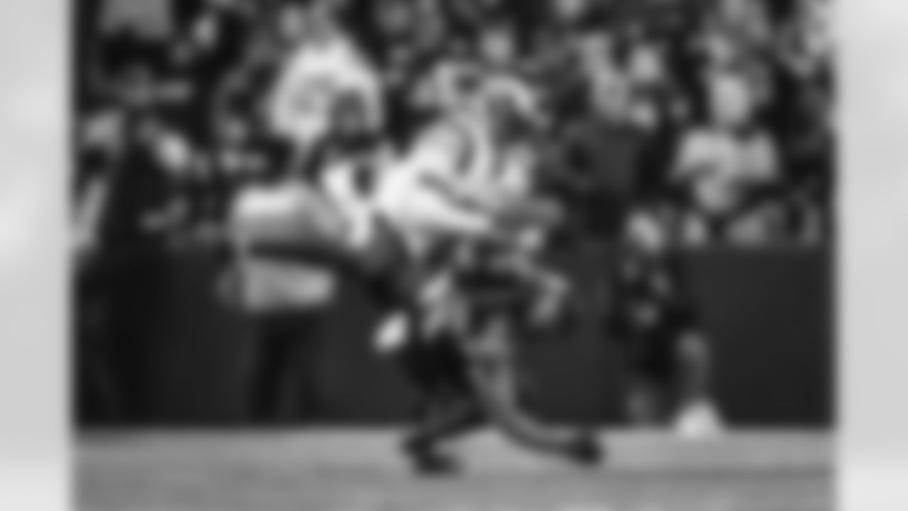 The Los Angeles Rams take on the Seattle Seahawks in the NFC Championship of the 2025 NFL Playoffs.