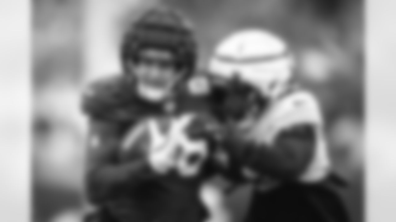 E_251120_Regular_Season_Week12_Practice_AD_0403