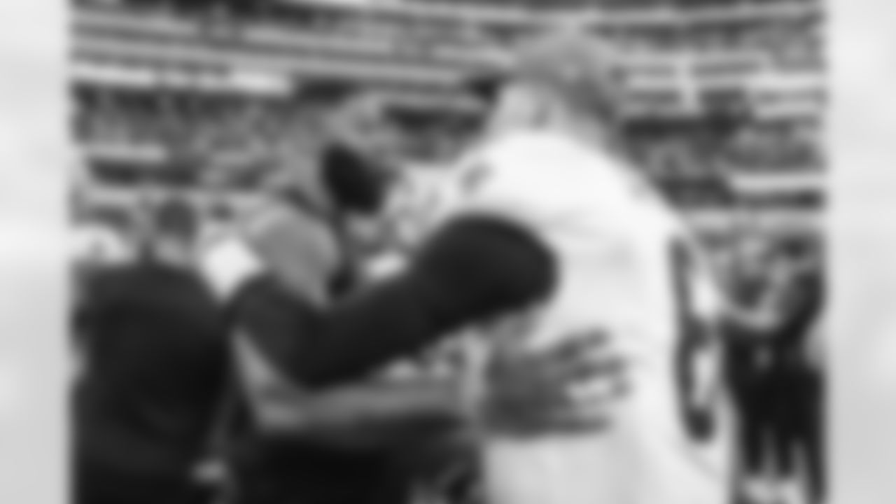 The Los Angeles Rams take on the New Orleans Saints in week 9 of the 2025 NFL regular season.