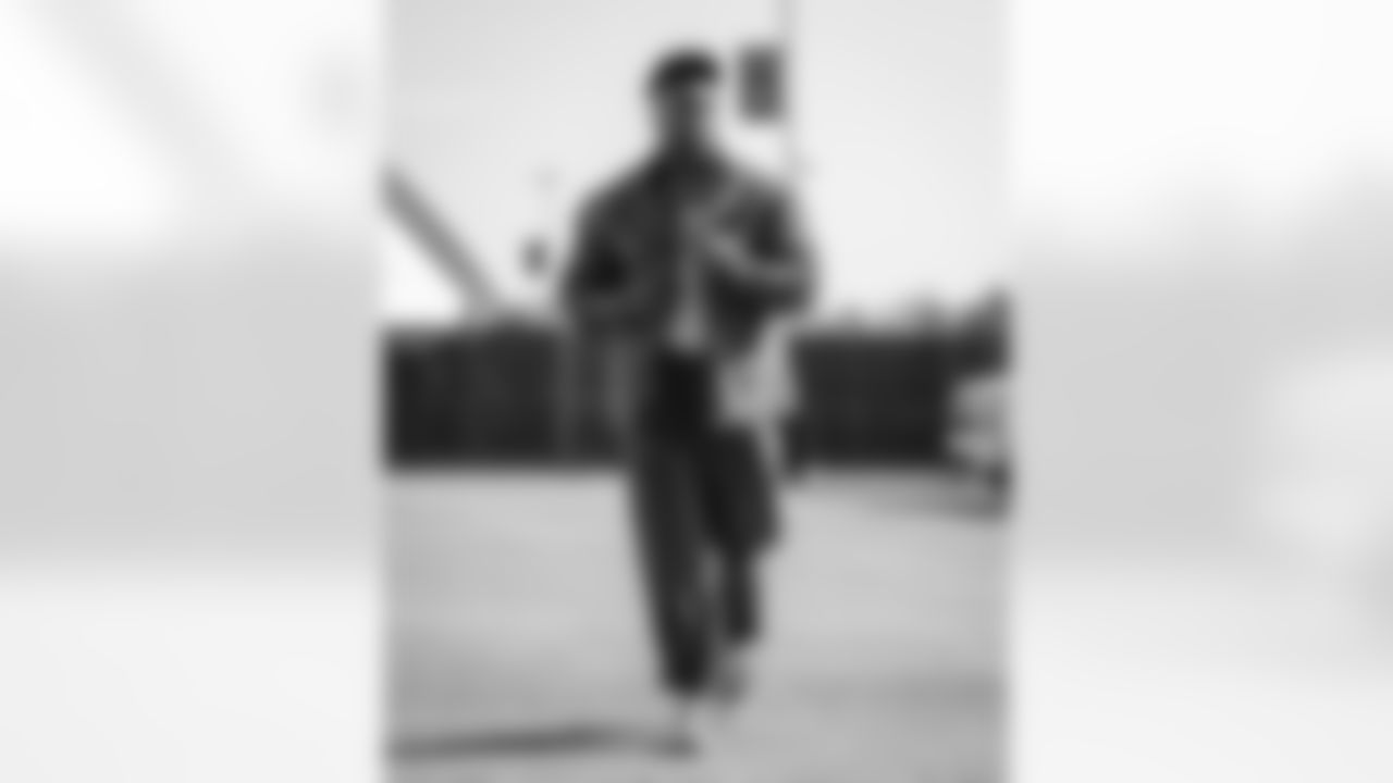 The Los Angeles Rams take on the Detroit Lions in week 15 of the 2025 NFL regular season.