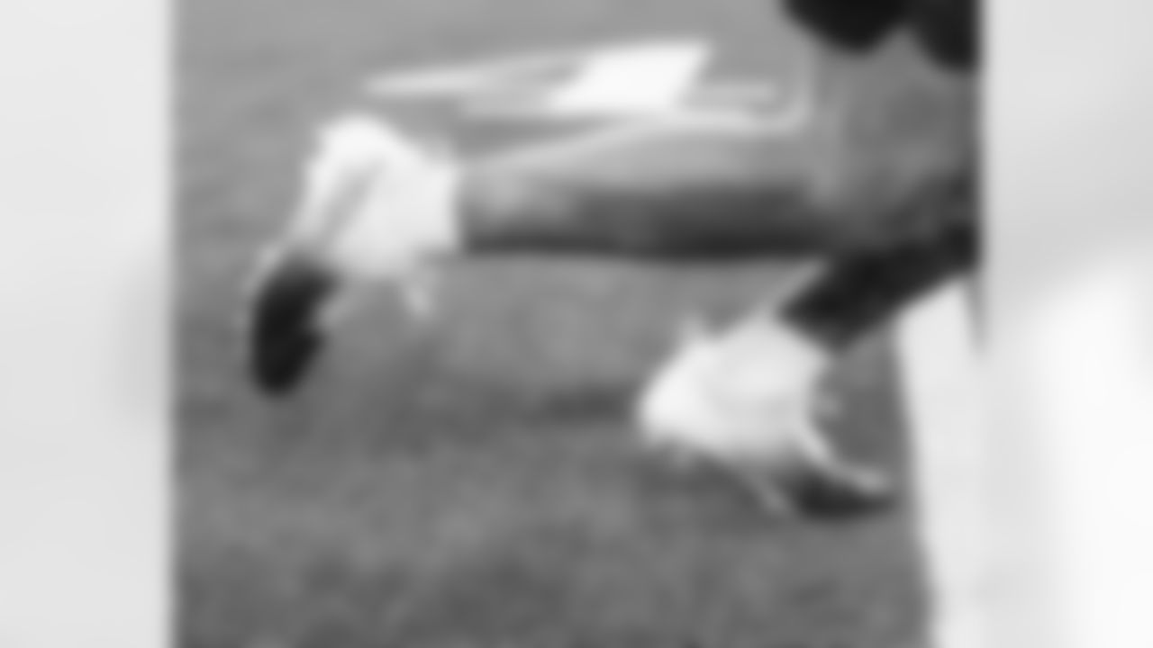 18 TE Terrance Ferguson supports The Alliance for Children's Rights for My Cause My Cleats ahead of the Rams vs. Buccaneers Week 12 matchup on Sunday Night Football