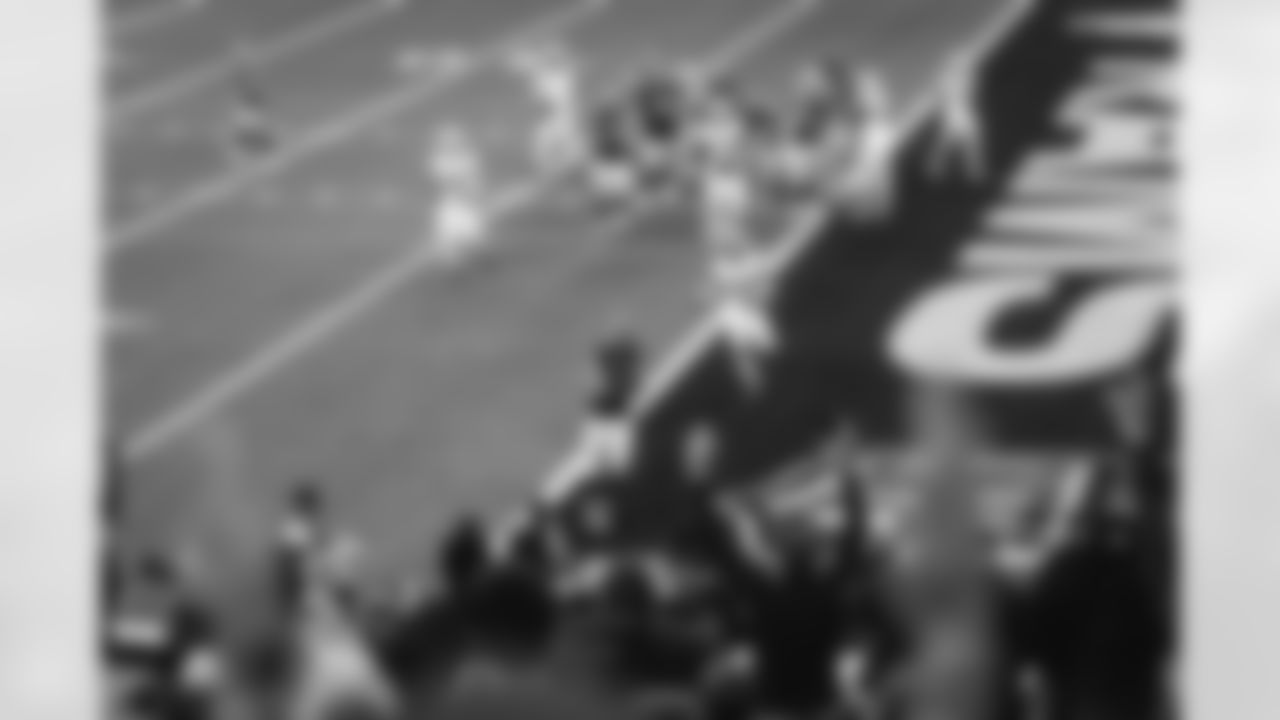 The Los Angeles Rams take on the Arizona Cardinals at SoFi Stadium in Week 18 of the 2025 season.